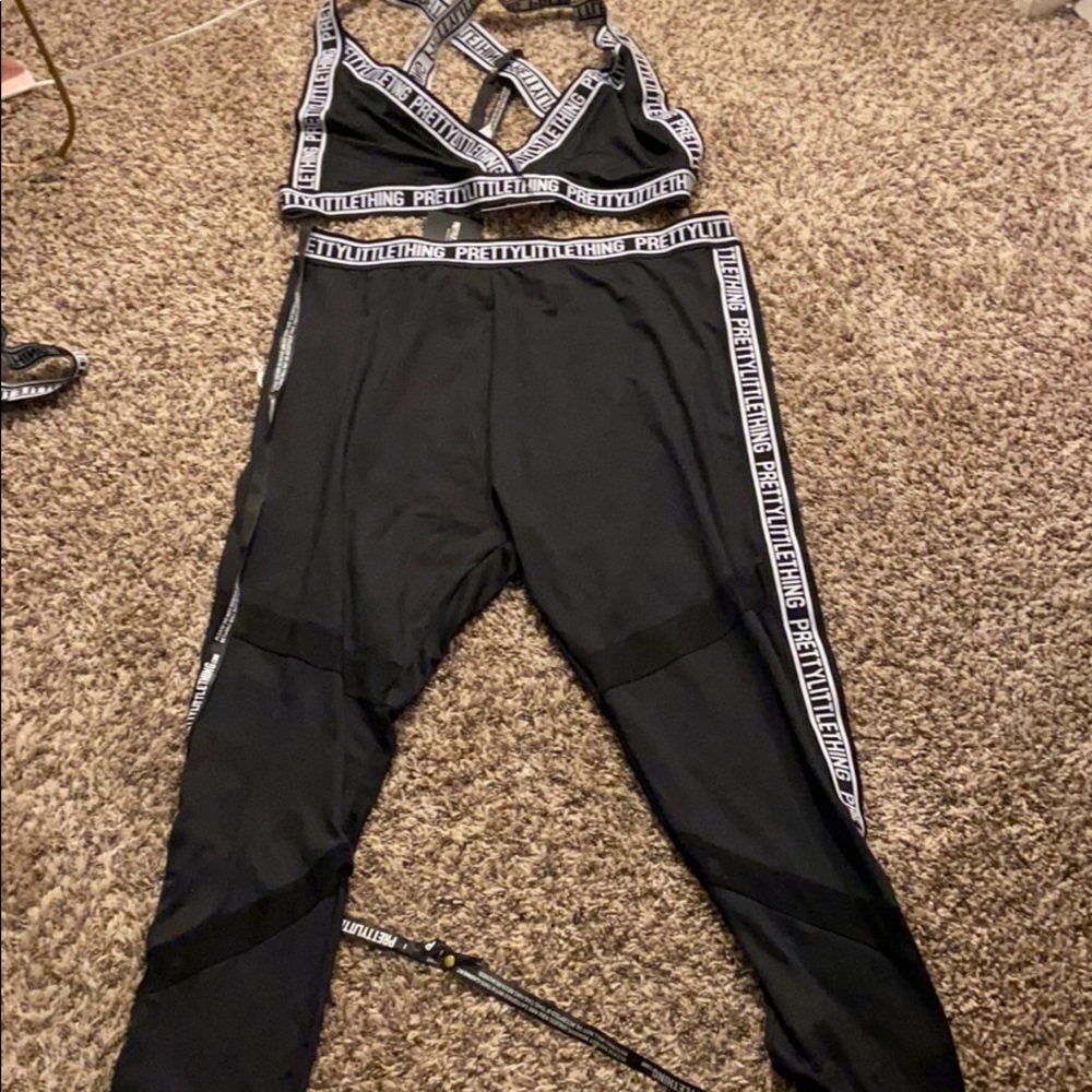 PRETTYLITTLETHING workout set